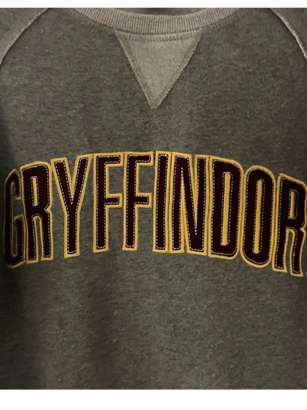Harry Potter Gryffindor Gray Crewneck Sweatshirt Wizarding World Universal XS - Picture 4 of 10
